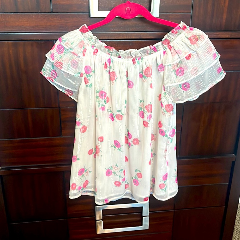 Top is from Express size small white w/roses all over the blouse silver detail